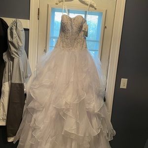 wedding dress
